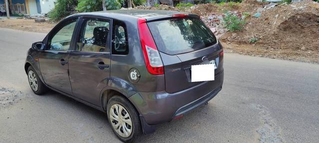 https://images10.gaadi.com/usedcar_image/4630538/original/processed_419dc5d07de0d1c6121f85bd55ce2ef0.jpg?imwidth=6402