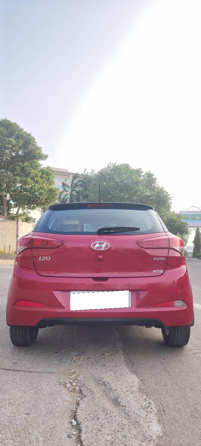 Second-hand 2017 Hyundai i20 Asta Option 1.4 CRDi for sale in Visakhapatnam-3