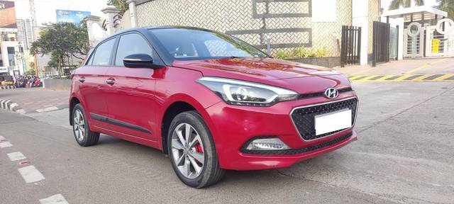 https://images10.gaadi.com/usedcar_image/4630541/original/processed_b51787f9f183194b88a842ce0fd6ca3a.jpg?imwidth=6400