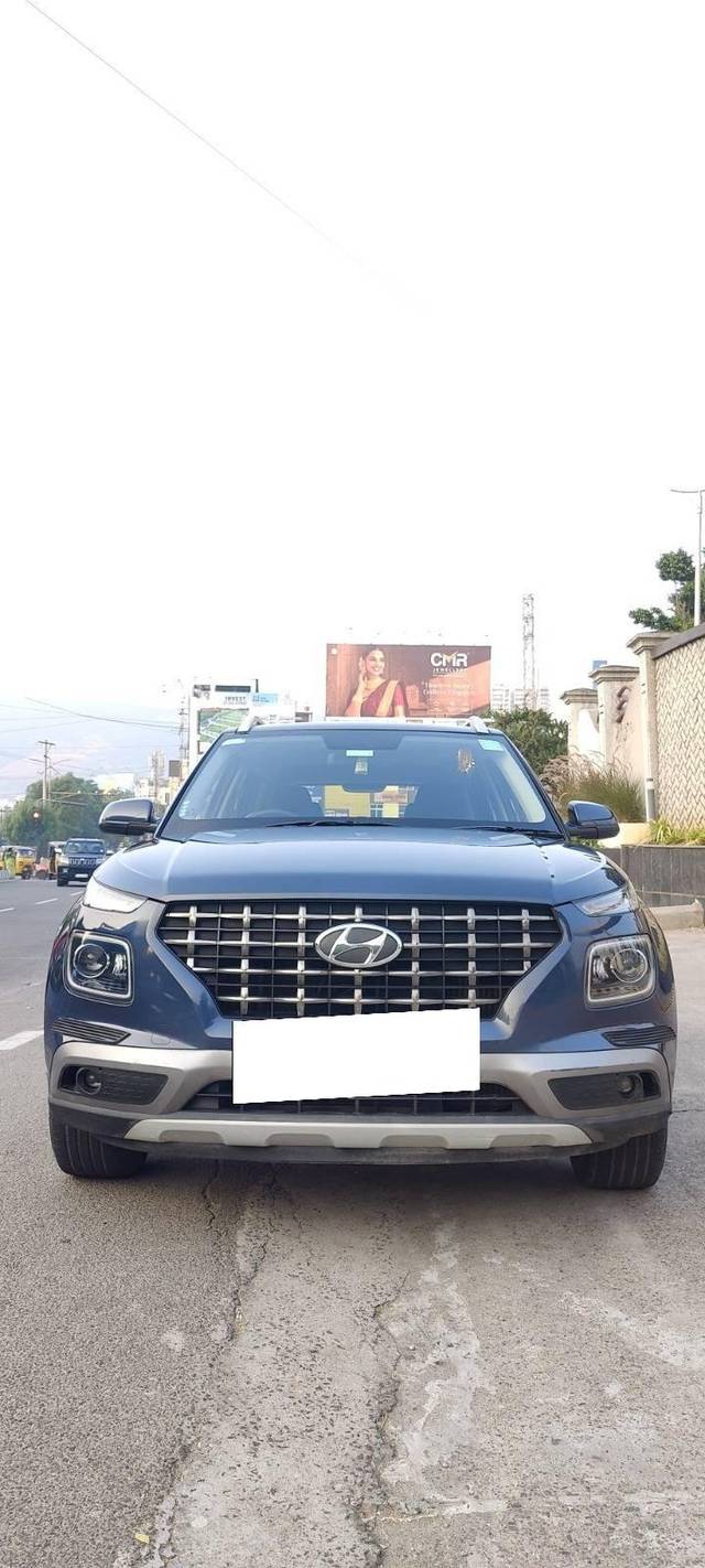 https://images10.gaadi.com/usedcar_image/4630592/original/processed_00561283ab256a4164727c700286f4c5.jpg?imwidth=6400