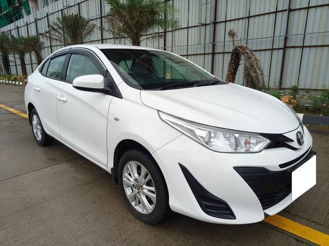 https://images10.gaadi.com/usedcar_image/4630598/original/processed_9ad3b78054ad2712d8cf4aa45c3d0ff6.jpg?imwidth=6400