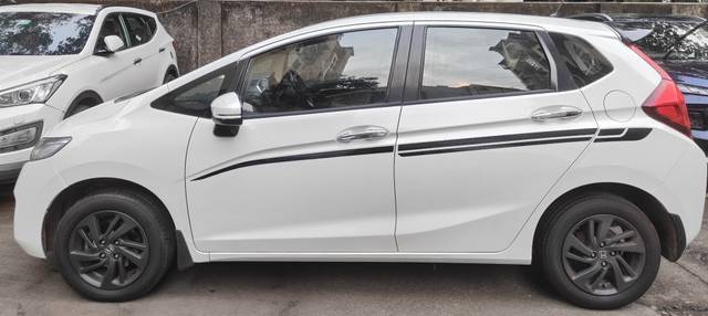 https://images10.gaadi.com/usedcar_image/4630600/original/4823d0b12202973ff2af9944339fa84f.jpeg?imwidth=6402