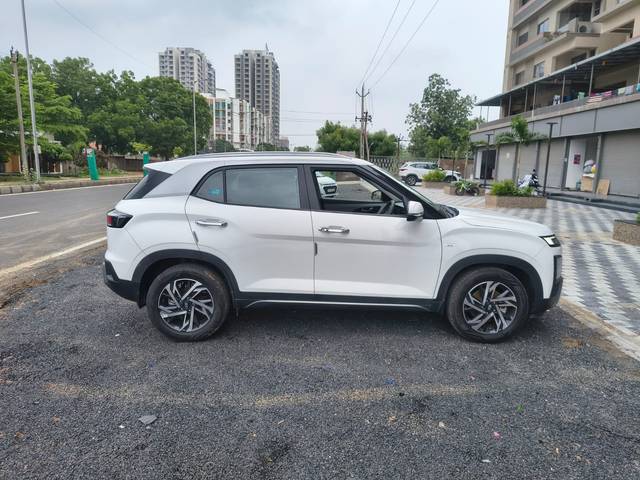 https://images10.gaadi.com/usedcar_image/4630609/original/8bc6f1e5f6431ff92183b83d0118bb57.jpg?imwidth=6401