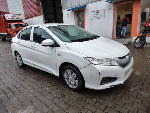 https://images10.gaadi.com/usedcar_image/4630625/original/76caeffd-e6c7-44a1-9a94-8ee6b66e3d0f.png?imwidth=6400