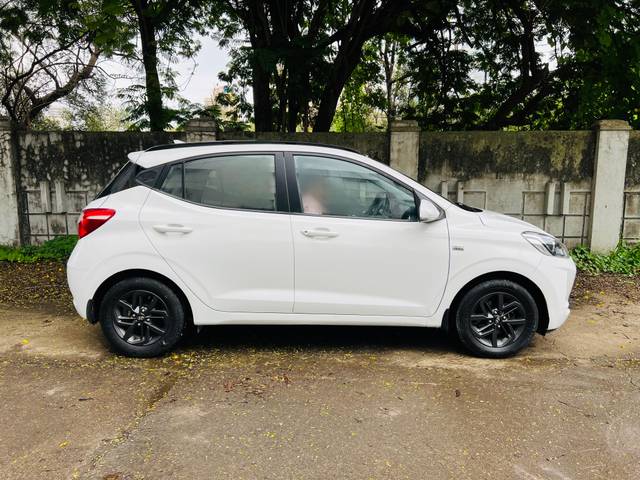 https://images10.gaadi.com/usedcar_image/4630626/original/0790c3c910412384af28d93fea80a73e.jpg?imwidth=6401