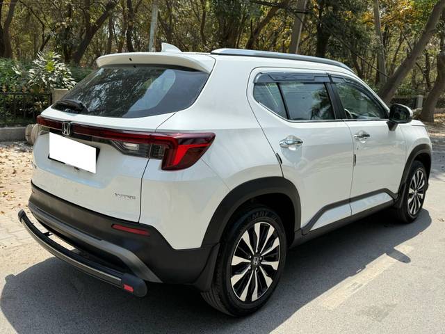 https://images10.gaadi.com/usedcar_image/4630629/original/processed_1a54f357ad316813fca61cbcf318ae38.jpg?imwidth=6402