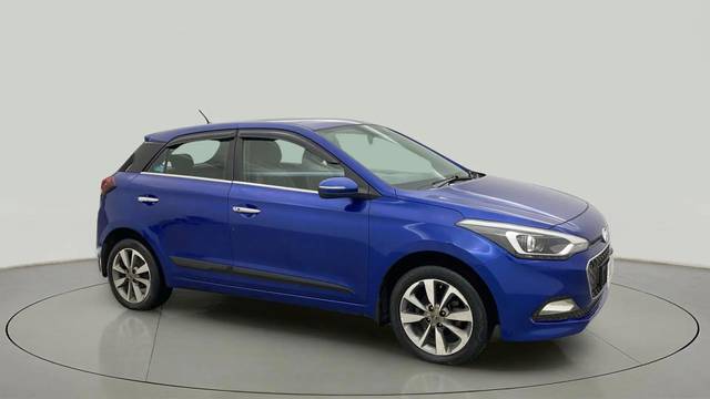 https://images10.gaadi.com/usedcar_image/4630630/original/3770c63c4b53f4950a9e9b53914b9901.jpg?imwidth=6400
