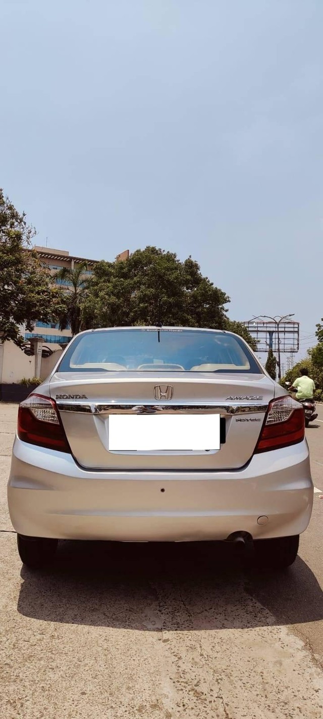 Second-hand 2017 Honda Amaze E Option i-DTEC for sale in Visakhapatnam-9