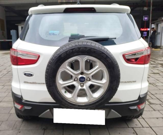 https://images10.gaadi.com/usedcar_image/4630639/original/processed_d0f3bccd181d6bdbe2f4cbf78c665818.jpg?imwidth=6401