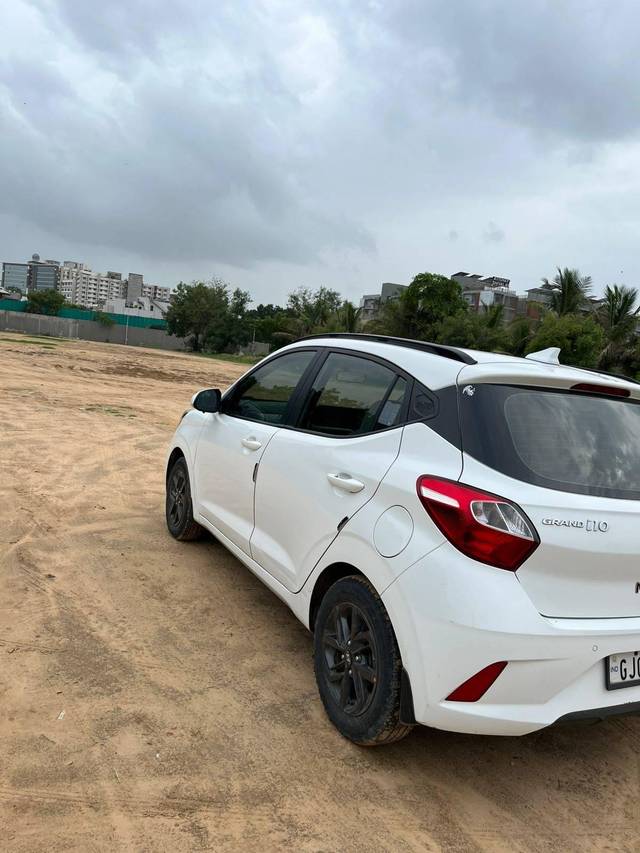https://images10.gaadi.com/usedcar_image/4630654/original/processed_cac5a1c623737dee633cb2578fb60a71.jpg?imwidth=6400