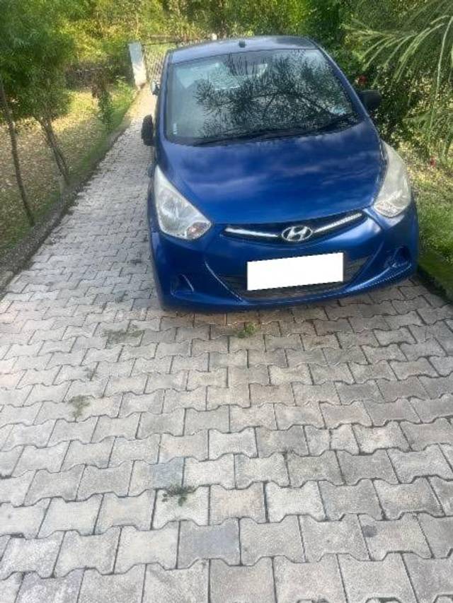 https://images10.gaadi.com/usedcar_image/4630663/original/processed_d604b9d5-0fbe-487b-9728-2e74f2a8be2a.jpg?imwidth=6401