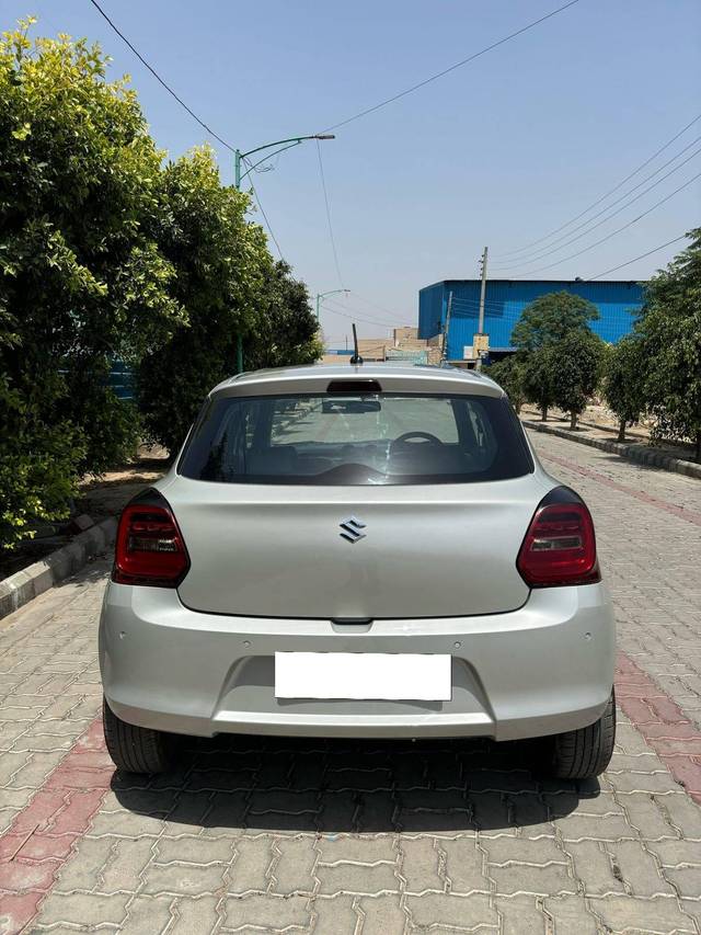 https://images10.gaadi.com/usedcar_image/4630670/original/processed_3a418165287fbdf4a552282a1b0911a8.jpg?imwidth=6401