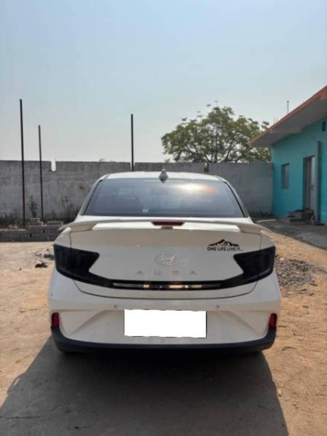 https://images10.gaadi.com/usedcar_image/4630671/original/processed_48707820-2e52-453c-bd26-fa3dadfd1352.jpg?imwidth=6402