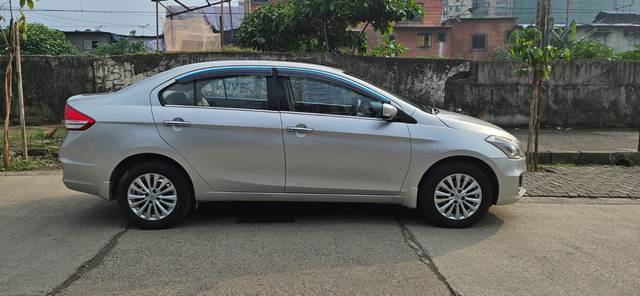 https://images10.gaadi.com/usedcar_image/4630684/original/c5d104d64da3918305f88aa0f33a08ce.jpeg?imwidth=6401