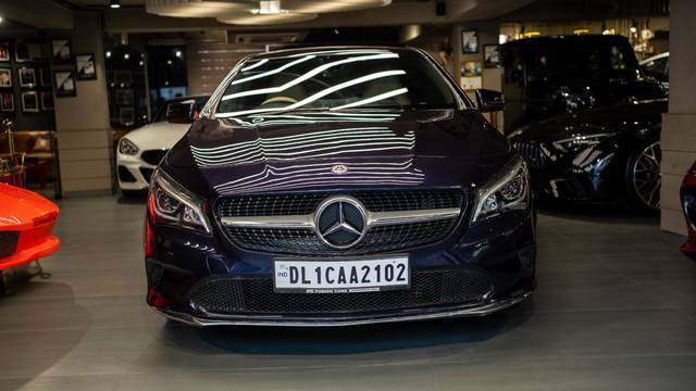 https://images10.gaadi.com/usedcar_image/4630687/original/f00c4a1ca45cccb8ad7185f052867e3b.jpg?imwidth=6402