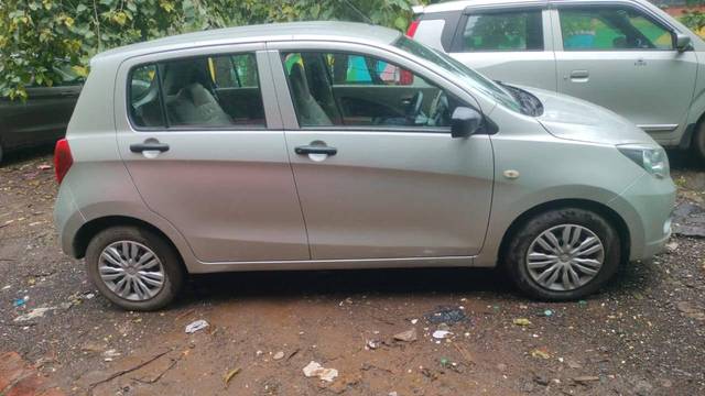 https://images10.gaadi.com/usedcar_image/4630688/original/processed_53f1bec35ee3a1ae85f244f57c8178dd.jpg?imwidth=6401
