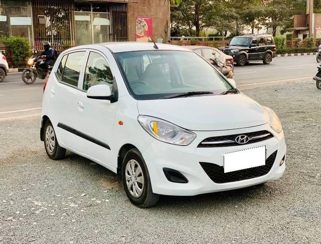 https://images10.gaadi.com/usedcar_image/4630705/original/processed_9ecda63d-d8f3-415c-ad57-d2ffc1e001fe.jpeg?imwidth=6400