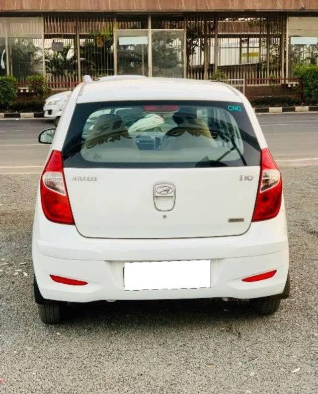 https://images10.gaadi.com/usedcar_image/4630705/original/processed_f68da502-eb98-4e1f-ac7c-79d9fde10e9a.jpeg?imwidth=6401