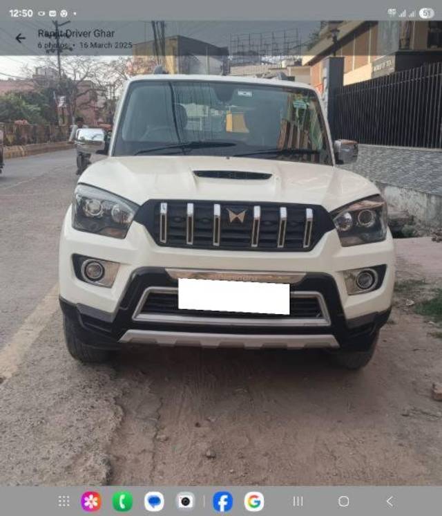 https://images10.gaadi.com/usedcar_image/4630759/original/processed_e40f303d-6b32-47b1-ab83-38257bcd9494.jpg?imwidth=6400