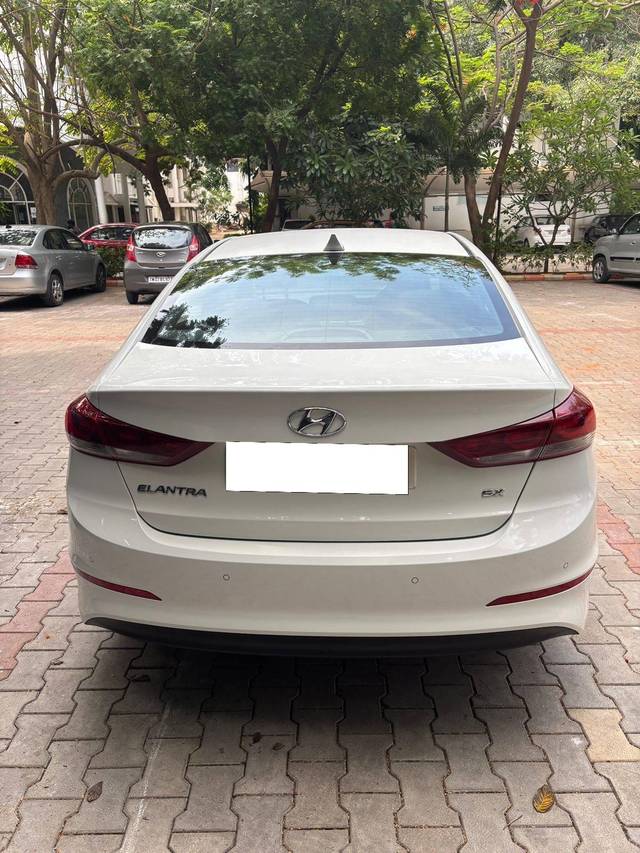 https://images10.gaadi.com/usedcar_image/4630766/original/processed_368c84955b483c0d4920969f957e5916.jpg?imwidth=6401