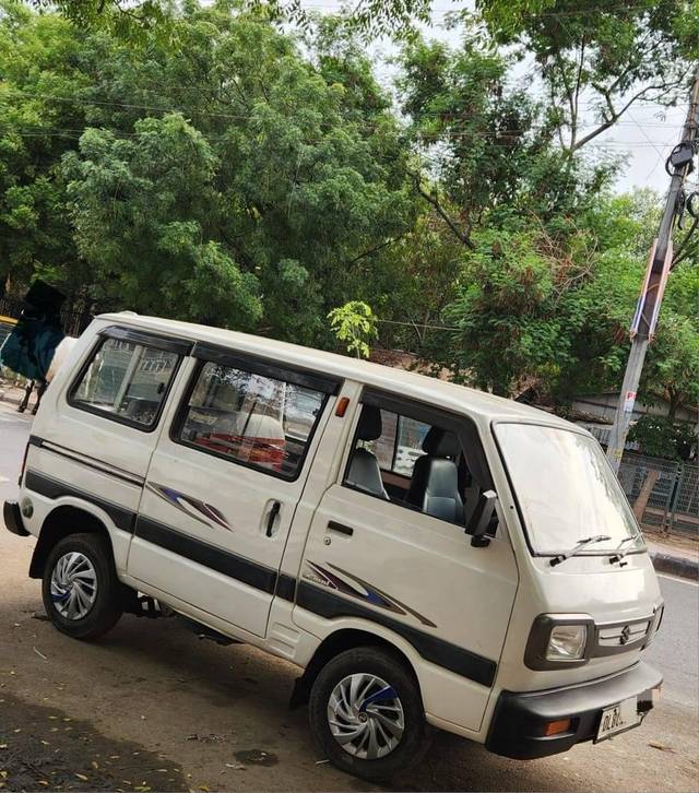 https://images10.gaadi.com/usedcar_image/4630786/original/processed_d823dfb42475fcd67672909d9e8f8c5b.jpg?imwidth=6400