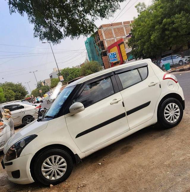https://images10.gaadi.com/usedcar_image/4630794/original/processed_c7ada61e661d948bb995c2e733c19793.jpg?imwidth=6400