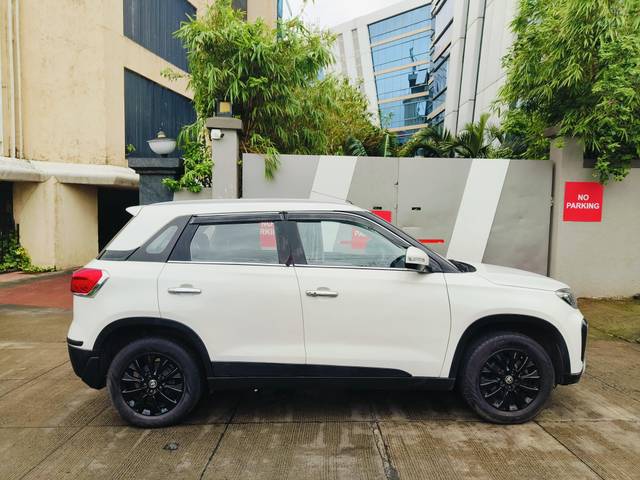 https://images10.gaadi.com/usedcar_image/4630801/original/processed_4594cbbbe67f2510af887a9454e741ba.jpeg?imwidth=6401