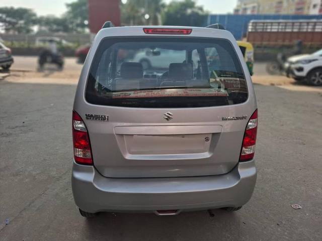 https://images10.gaadi.com/usedcar_image/4630803/original/processed_f7ef2b68-54a4-4889-b671-bc344145a4c7.jpg?imwidth=6402