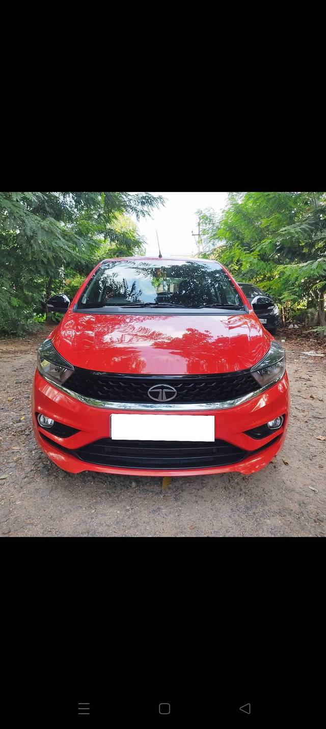 https://images10.gaadi.com/usedcar_image/4630815/original/processed_a9e2029c-51ea-43cd-90c5-57f9be846132.jpg?imwidth=6400