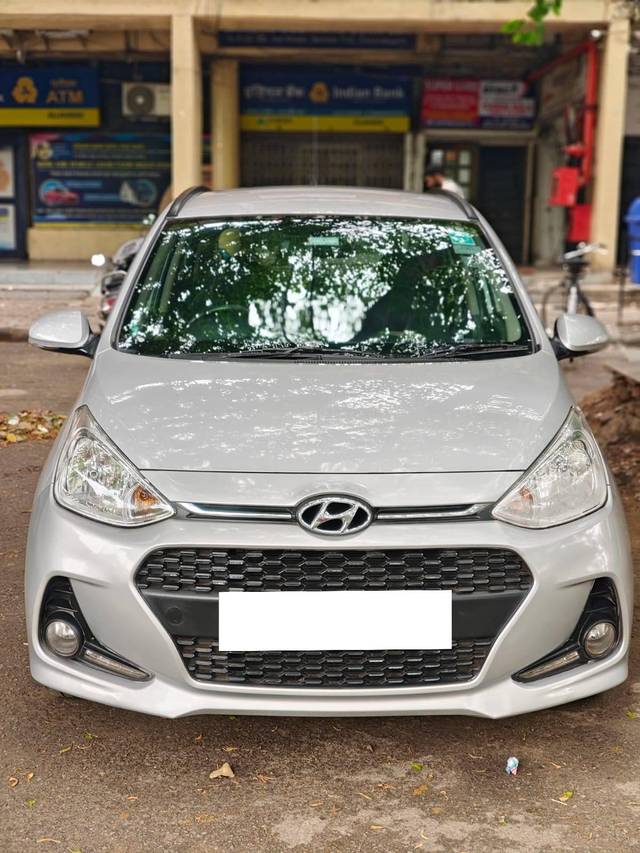 https://images10.gaadi.com/usedcar_image/4630823/original/processed_aac7d785dba306c277ce3a3b52003759.jpg?imwidth=6400