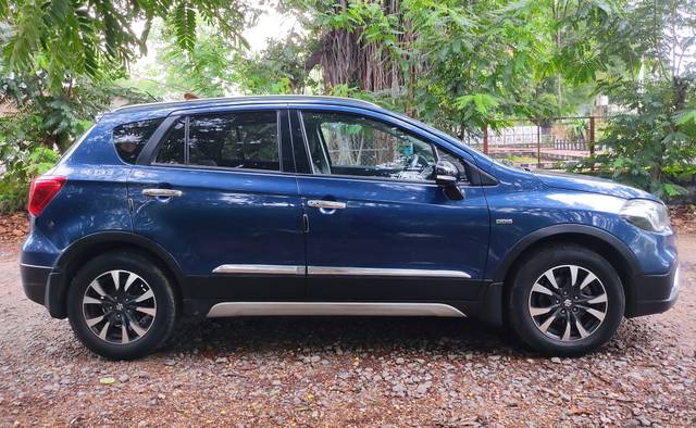 https://images10.gaadi.com/usedcar_image/4630826/original/processed_91e52650-122e-43d7-ad0f-eb90007bc0e1.jpg?imwidth=6401