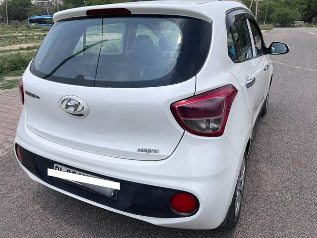 https://images10.gaadi.com/usedcar_image/4630840/original/processed_92c8d80b5dfe54379075617d01ec9fcd.jpg?imwidth=6401