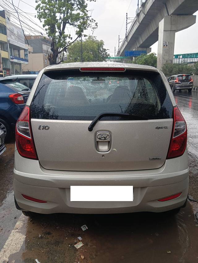 https://images10.gaadi.com/usedcar_image/4630843/original/processed_0b3b997de5b61f6bb5a1421e25bdb22e.jpg?imwidth=6402