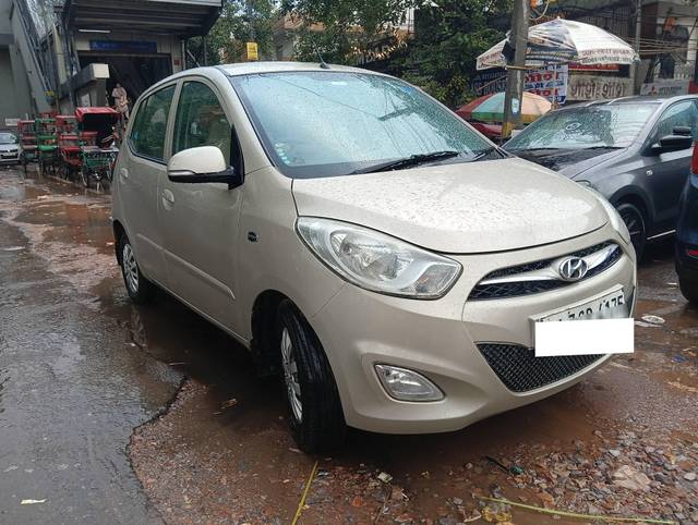 https://images10.gaadi.com/usedcar_image/4630843/original/processed_750d23c75596a1a0bf24693ddd06493f.jpg?imwidth=6400