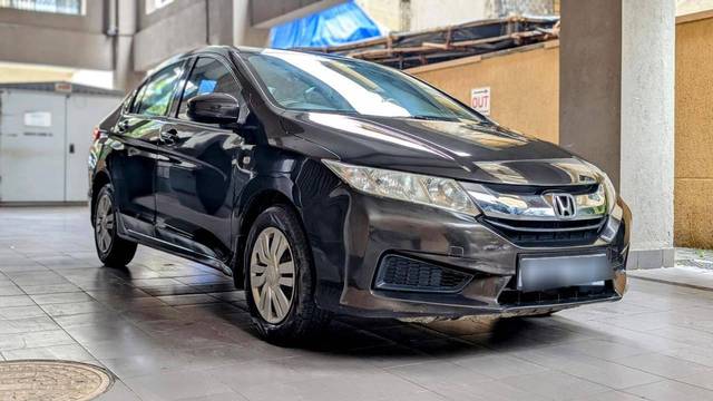 https://images10.gaadi.com/usedcar_image/4630846/original/processed_557777a4ee44836a911b6c6a4e783336.jpg?imwidth=6400