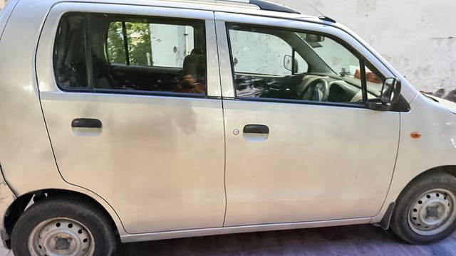 https://images10.gaadi.com/usedcar_image/4630857/original/24371b9c-9679-4732-8723-2b926c224a53.jpg?imwidth=6402