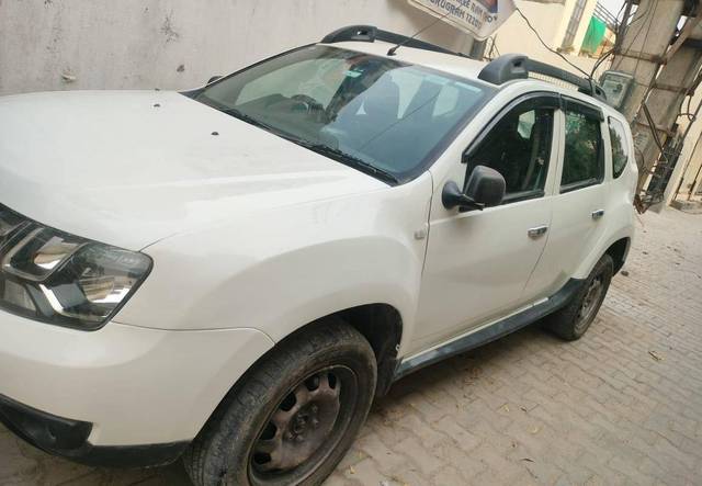 https://images10.gaadi.com/usedcar_image/4630896/original/processed_cbaf1b2cfc1145339ca785b91c345794.jpg?imwidth=6400