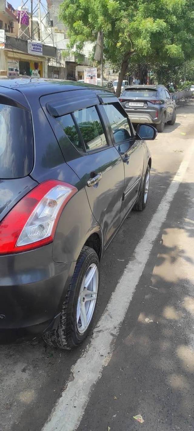 https://images10.gaadi.com/usedcar_image/4630899/original/processed_9cd41802b207c069ee6bd7e070f76928.jpg?imwidth=6401