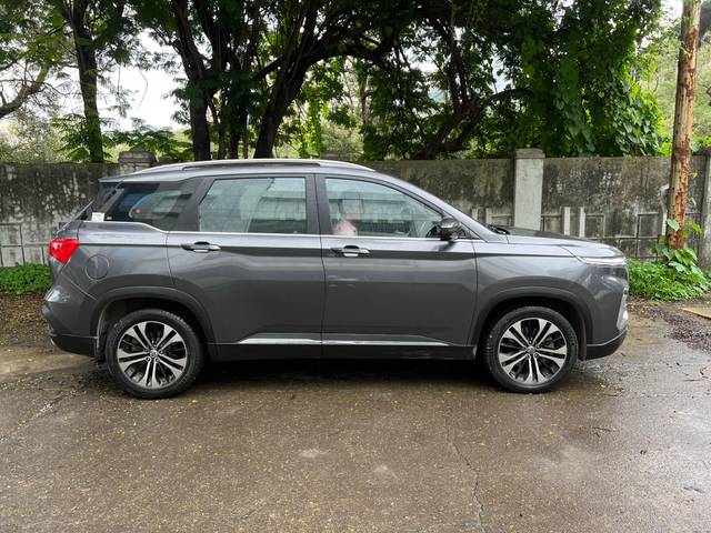 https://images10.gaadi.com/usedcar_image/4630915/original/722adf55371e0494d1adbebef576f32d.jpg?imwidth=6401