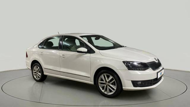 https://images10.gaadi.com/usedcar_image/4630930/original/fa73738f67e250ded72497154303b418.jpg?imwidth=6400