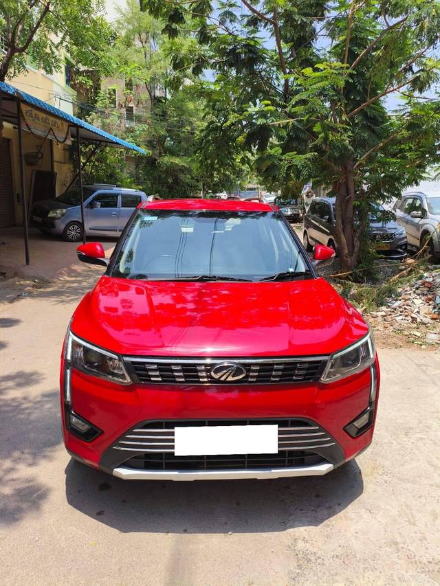 https://images10.gaadi.com/usedcar_image/4630963/original/processed_a3896e5a-1ed5-4a94-8e83-88cb0aae3936.jpg?imwidth=6402