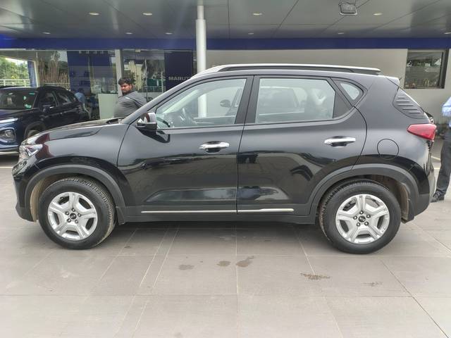 https://images10.gaadi.com/usedcar_image/4630984/original/processed_c3b5c0d360a46a78d8116059a2445152.jpg?imwidth=6402