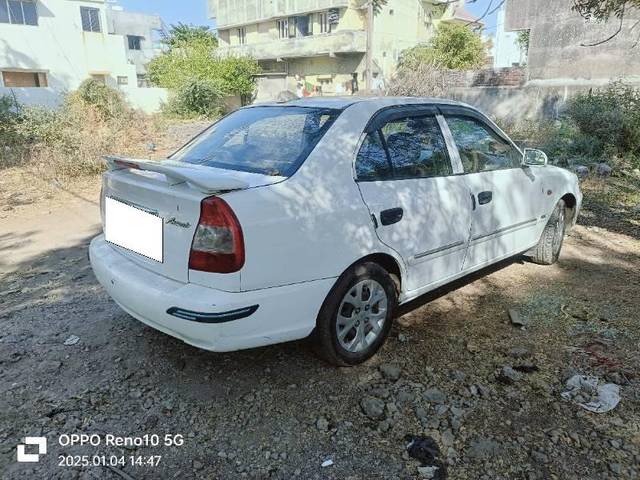 https://images10.gaadi.com/usedcar_image/4630991/original/processed_58fb1a9a-ca51-4bb4-9692-daf7e510cfc4.jpg?imwidth=6401