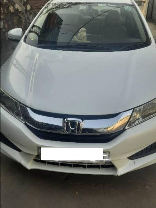 https://images10.gaadi.com/usedcar_image/4631011/original/processed_2ffde4b8-45cb-4fff-9d3f-3d2445038104.jpg?imwidth=6400