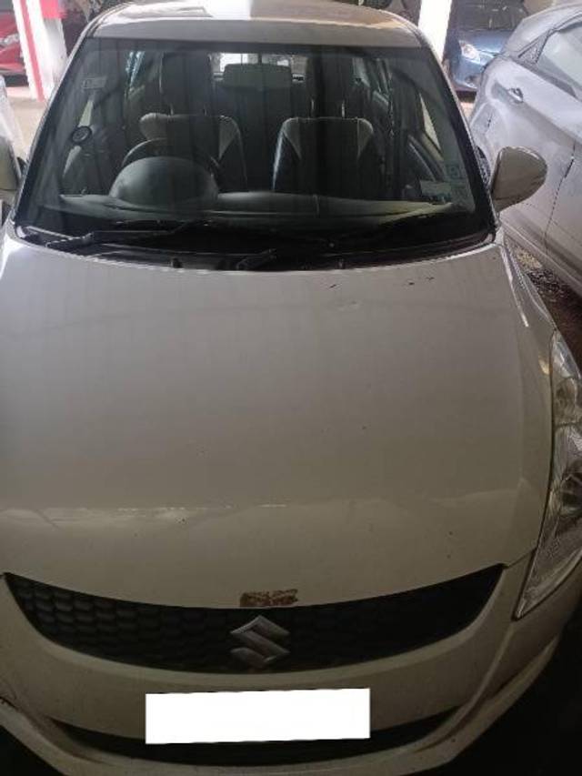 https://images10.gaadi.com/usedcar_image/4631043/original/processed_a58a052d-778c-4c92-b697-a2da411a36a1.jpg?imwidth=6400
