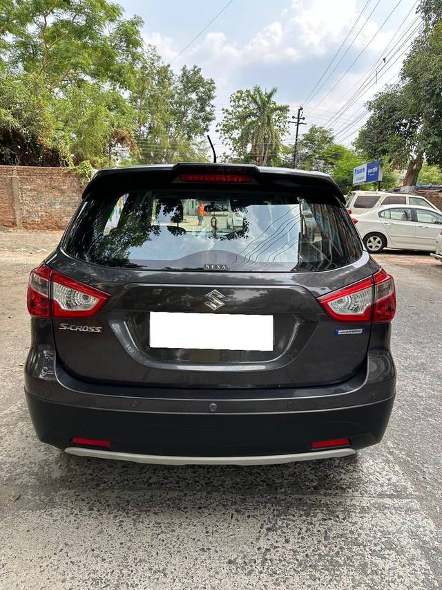 https://images10.gaadi.com/usedcar_image/4631084/original/processed_cb4c973b9be37f4670bc4bfc55166192.jpg?imwidth=6402