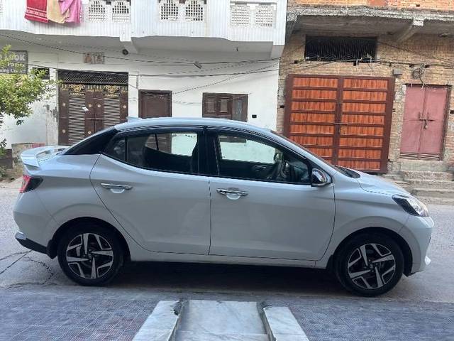 https://images10.gaadi.com/usedcar_image/4631092/original/processed_c0b739fd-897e-4f29-bf7a-8c0a343810e0.jpeg?imwidth=6401