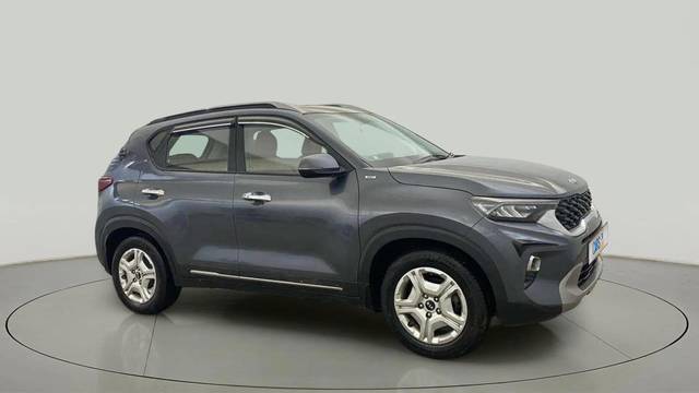 https://images10.gaadi.com/usedcar_image/4631106/original/650a391a32d8dd0339c38f8f4c11f717.jpg?imwidth=6400