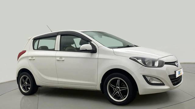 https://images10.gaadi.com/usedcar_image/4631112/original/e353c781d0a1b1fce923953458ee960d.jpg?imwidth=6400