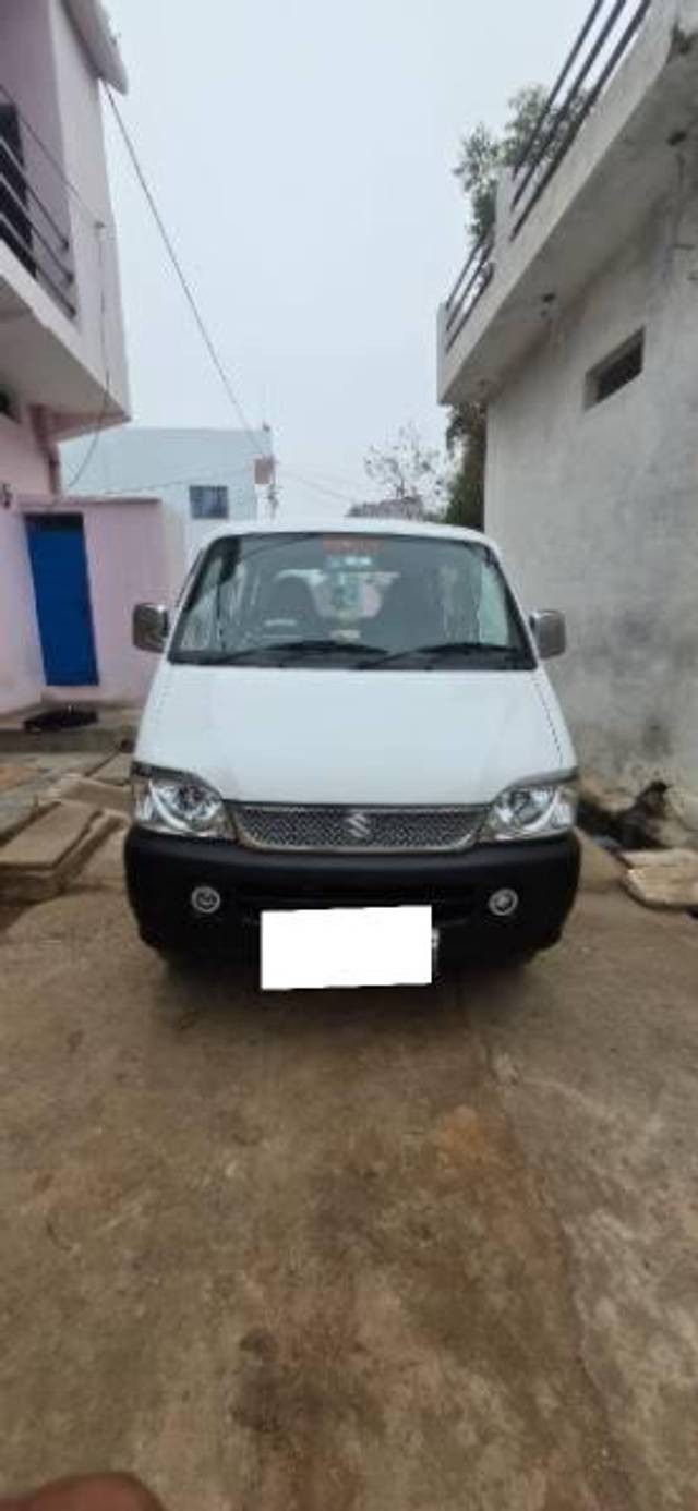 https://images10.gaadi.com/usedcar_image/4631129/original/processed_b30231ac-c44f-4e35-b2b5-37ae813899da.jpg?imwidth=6400